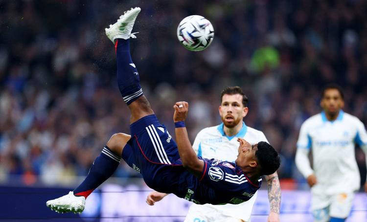 离开皇马是明智之举！伯纳乌9号法甲6场斩获6球，进入安帅关注视野